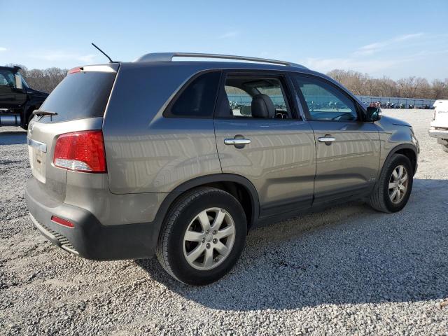 Image 3 of 2013 KIA SORENTO LX 2013 with VIN 5XYKTDA27DG344920