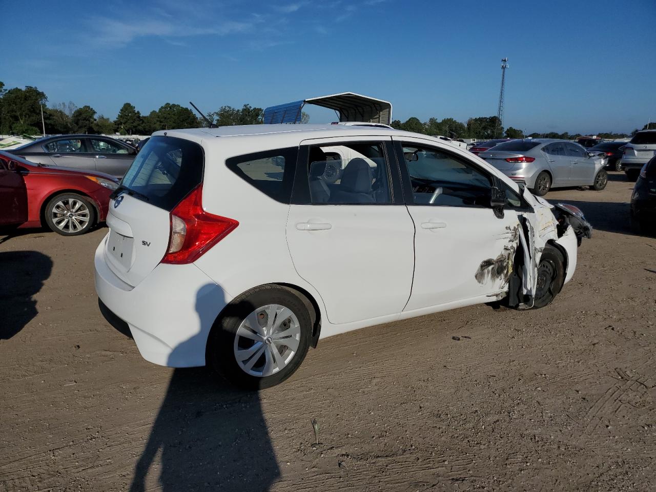 Image 3 of 2019 NISSAN VERSA NOTE S 2019 with VIN 3N1CE2CP2KL366277