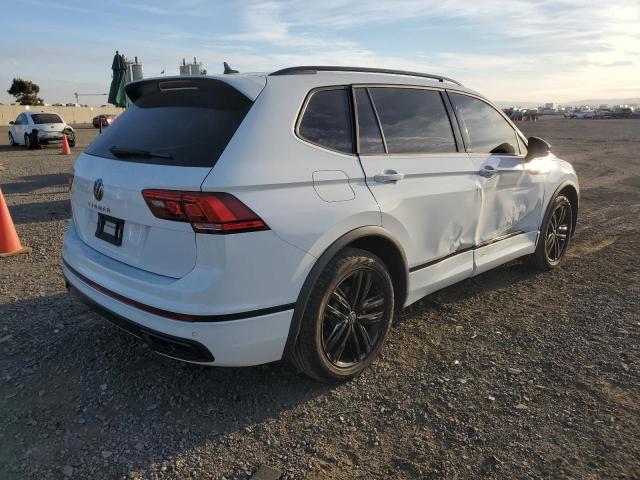 Image 3 of 2022 VOLKSWAGEN TIGUAN SE R-LINE BLACK 2022 with VIN 3VVCB7AX3NM027176