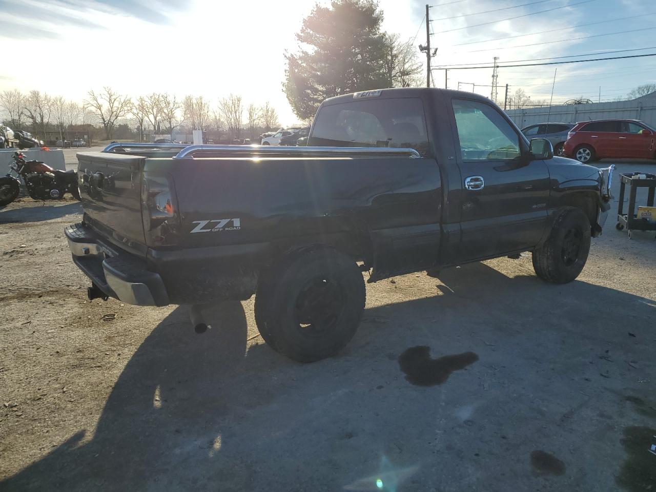 Image 3 of 2002 CHEVROLET SILVERADO K1500 2002 with VIN 1GCEK14T92Z120601
