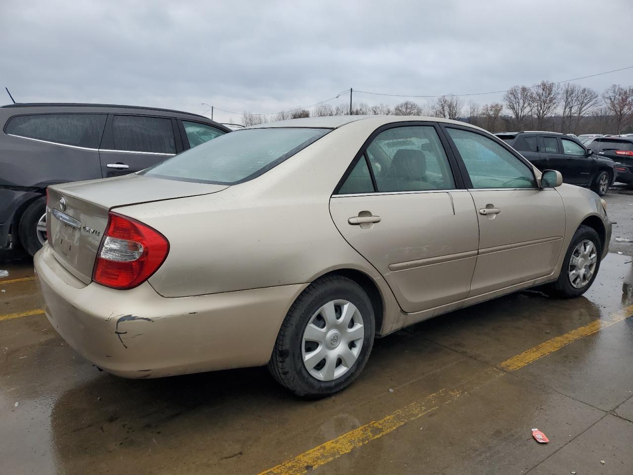 Image 3 of 2002 TOYOTA CAMRY LE 2002 with VIN 4T1BE32K82U552833