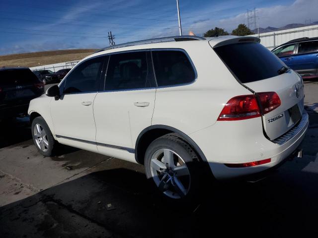 Image 2 of 2011 VOLKSWAGEN TOUAREG HYBRID 2011 with VIN WVGFG9BP6BD002301