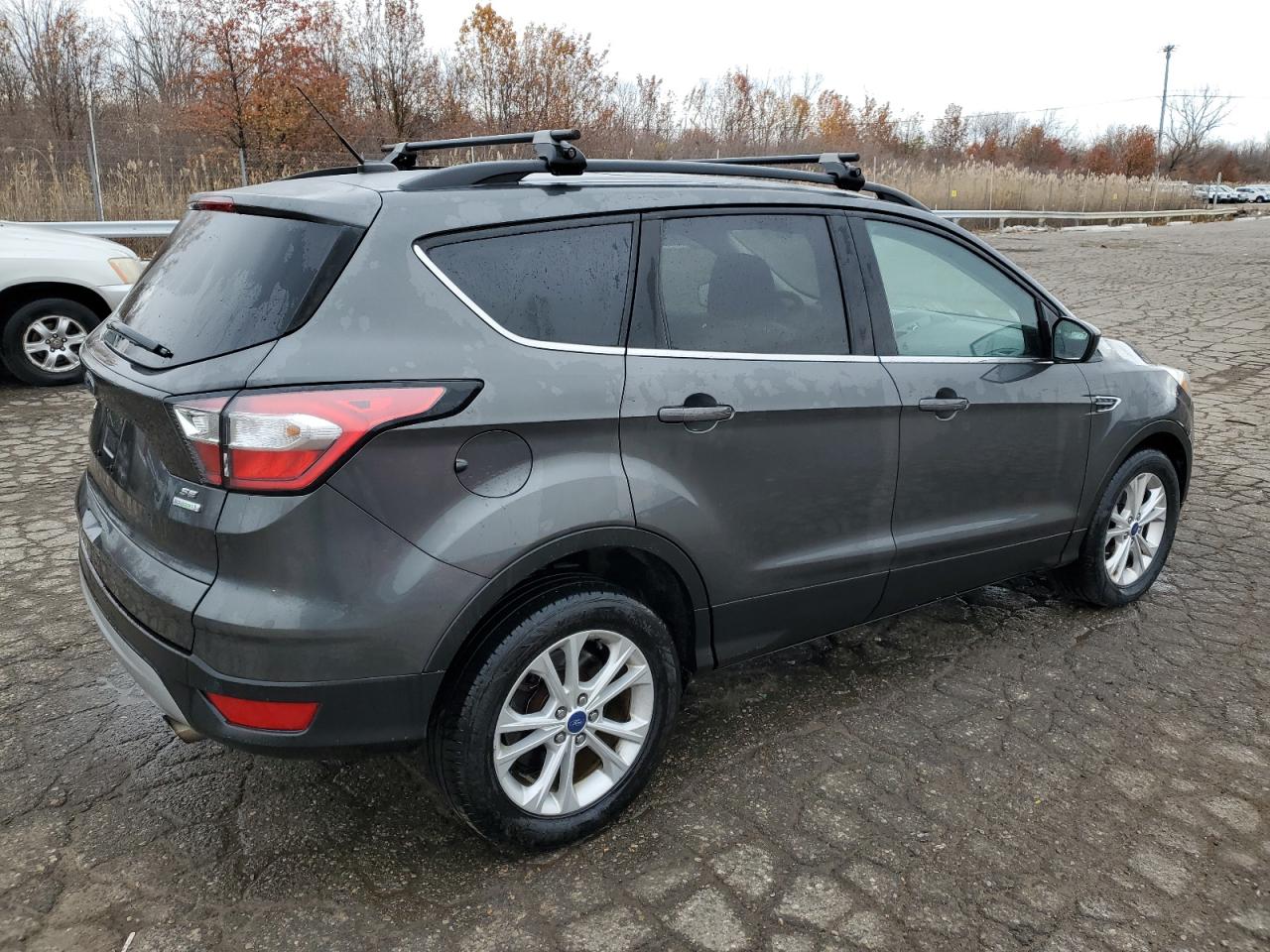 Изображение 3 2017 FORD ESCAPE SE 2017 с VIN 1FMCU0GD6HUD38187