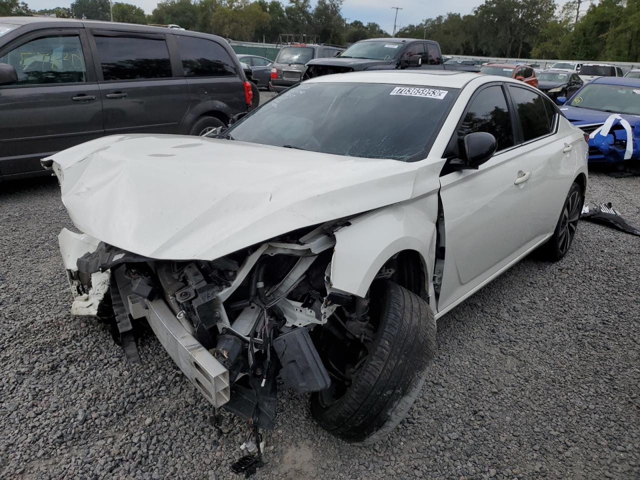 Image 1 of 2019 NISSAN ALTIMA SR 2019 with VIN 1N4BL4CV0KN320073