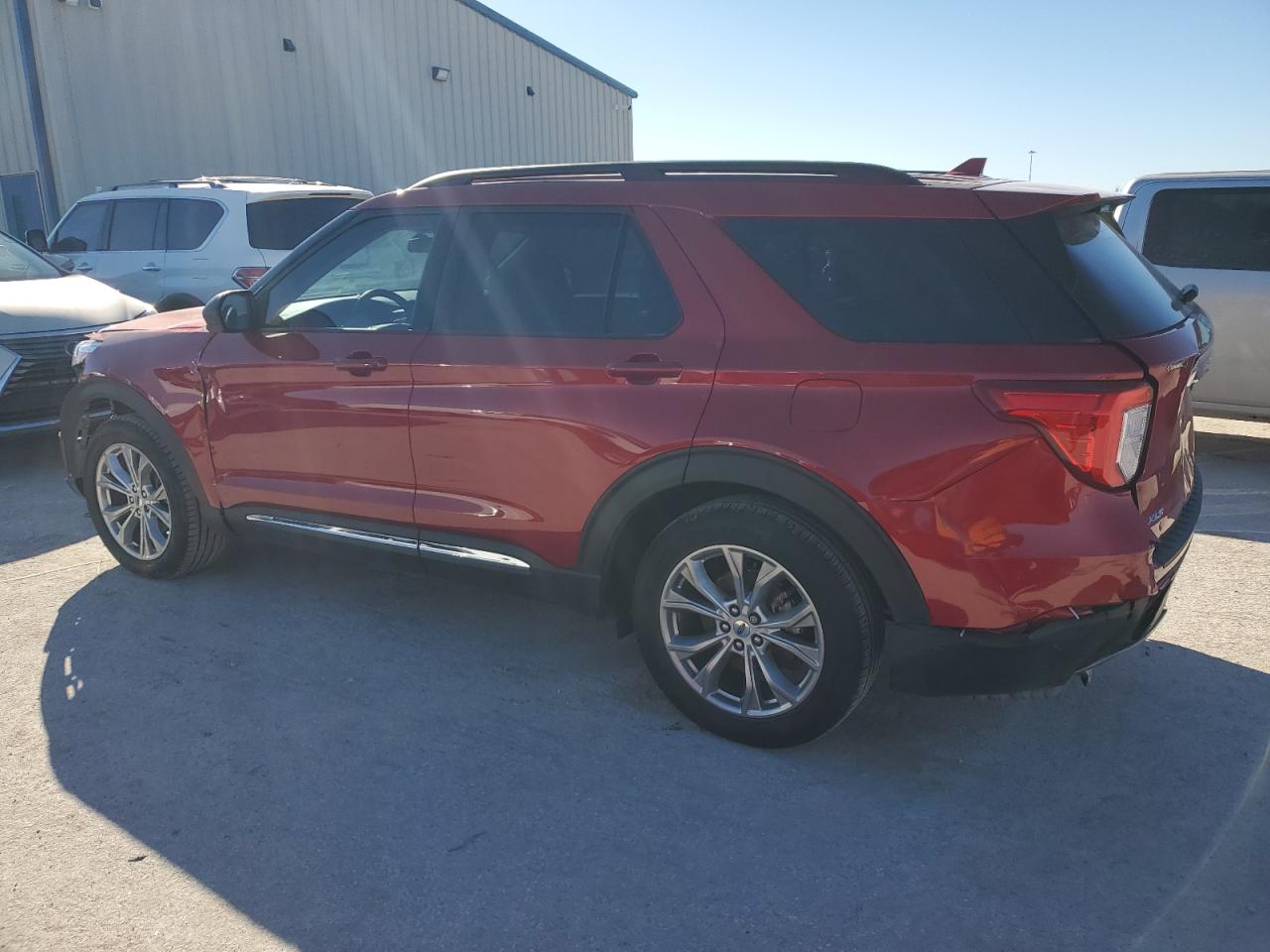 Obraz 2 z 2020 FORD EXPLORER XLT 2020 z VIN 1FMSK7DH5LGC41863