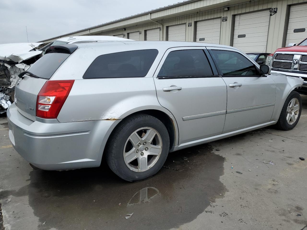 Image 3 of 2007 DODGE MAGNUM SXT 2007 with VIN 2D4FV47V87H823868