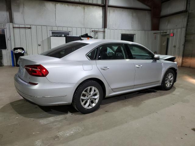 Изображение 3 2017 VOLKSWAGEN PASSAT S 2017 с VIN 1VWAT7A31HC033366