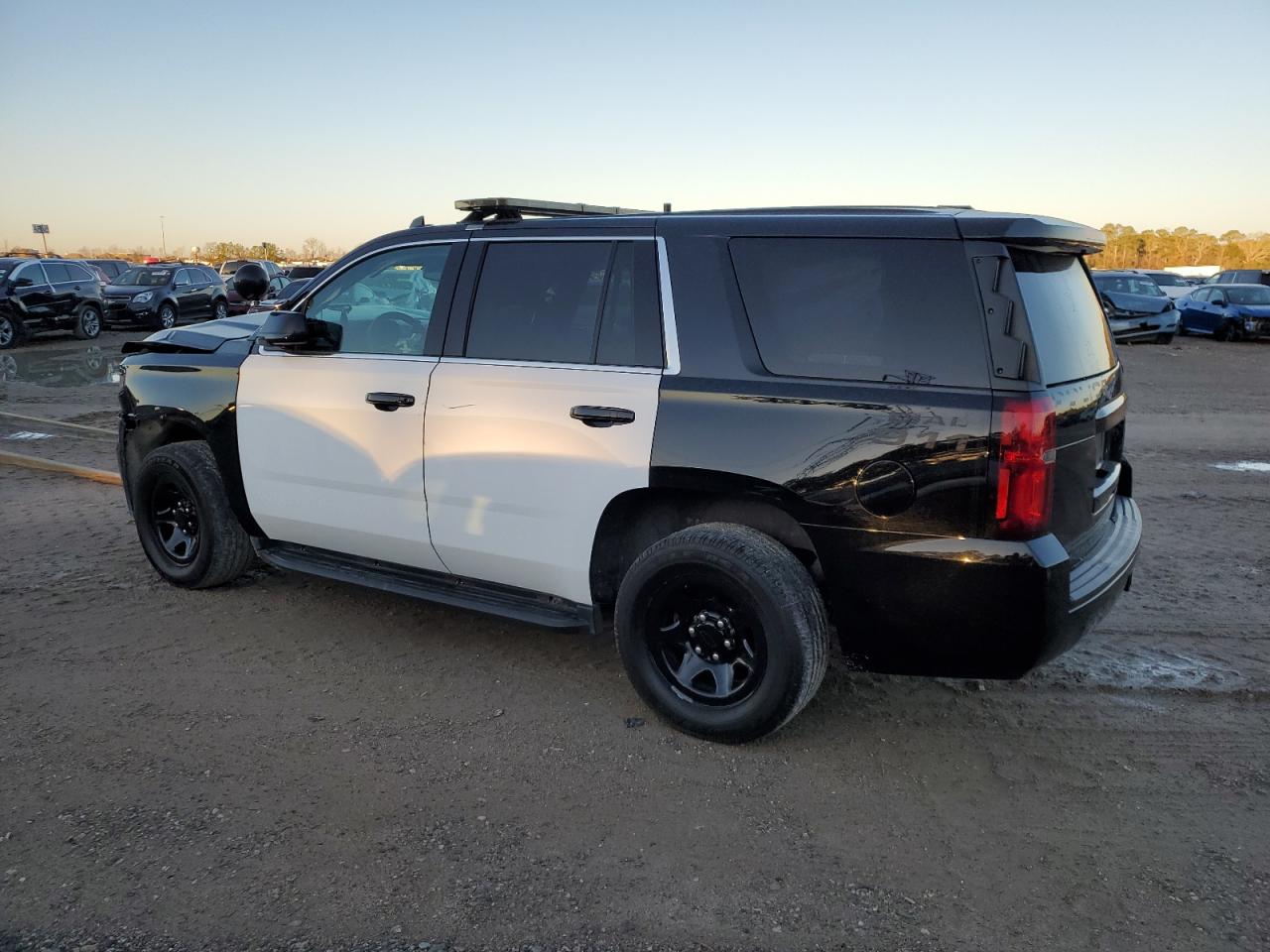 Obraz 2 z 2018 CHEVROLET TAHOE POLICE 2018 z VIN 1GNLCDEC9JR311509
