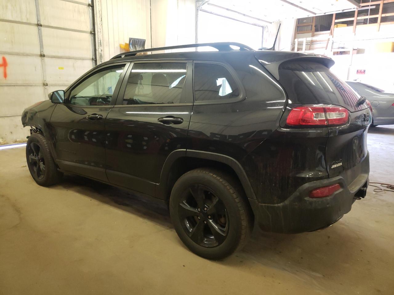 Image 2 of 2016 JEEP CHEROKEE LIMITED 2016 with VIN 1C4PJMDS7GW367063