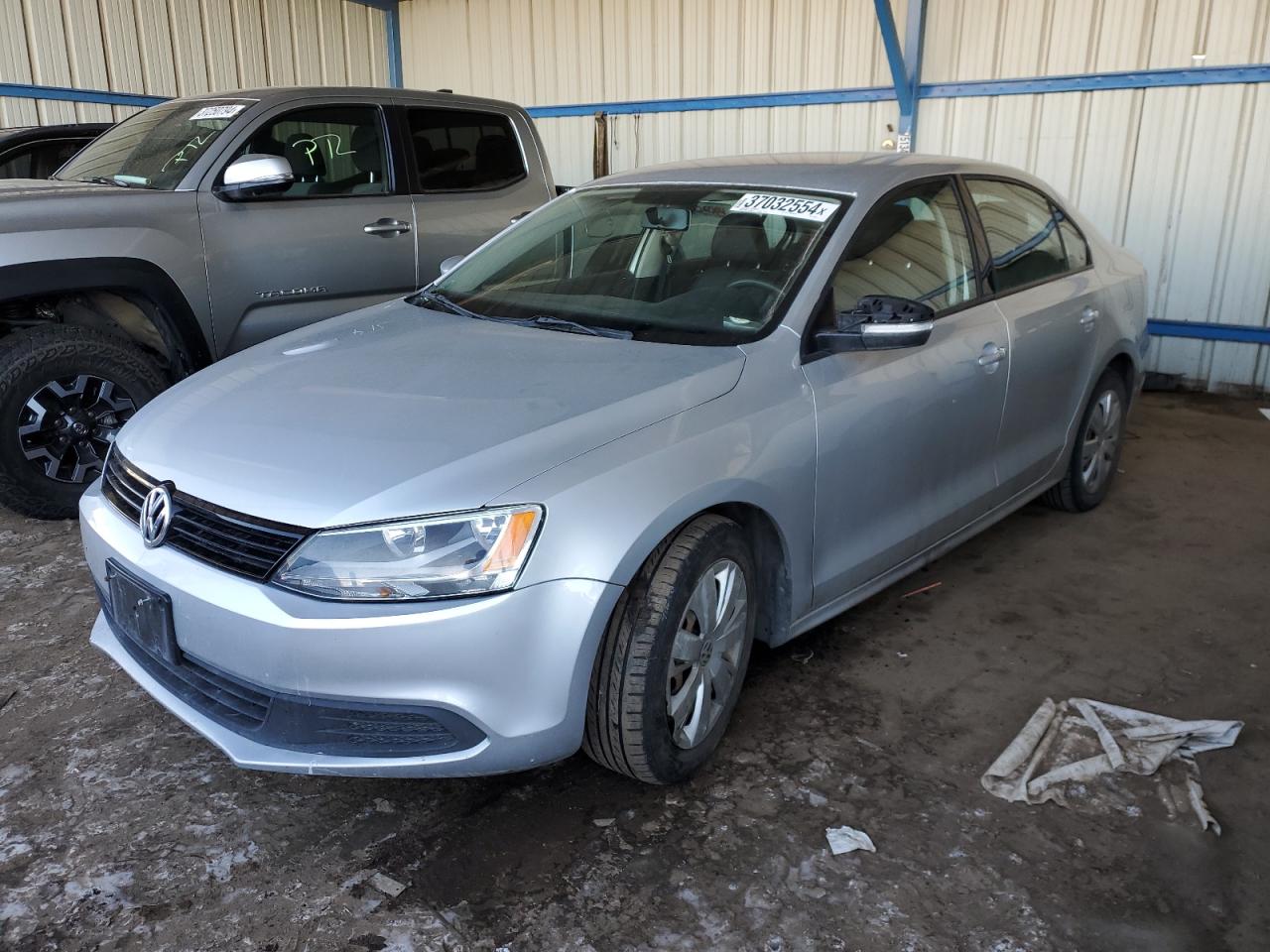 Изображение 1 2012 VOLKSWAGEN JETTA SE 2012 с VIN 3VWBP7AJ3CM005387
