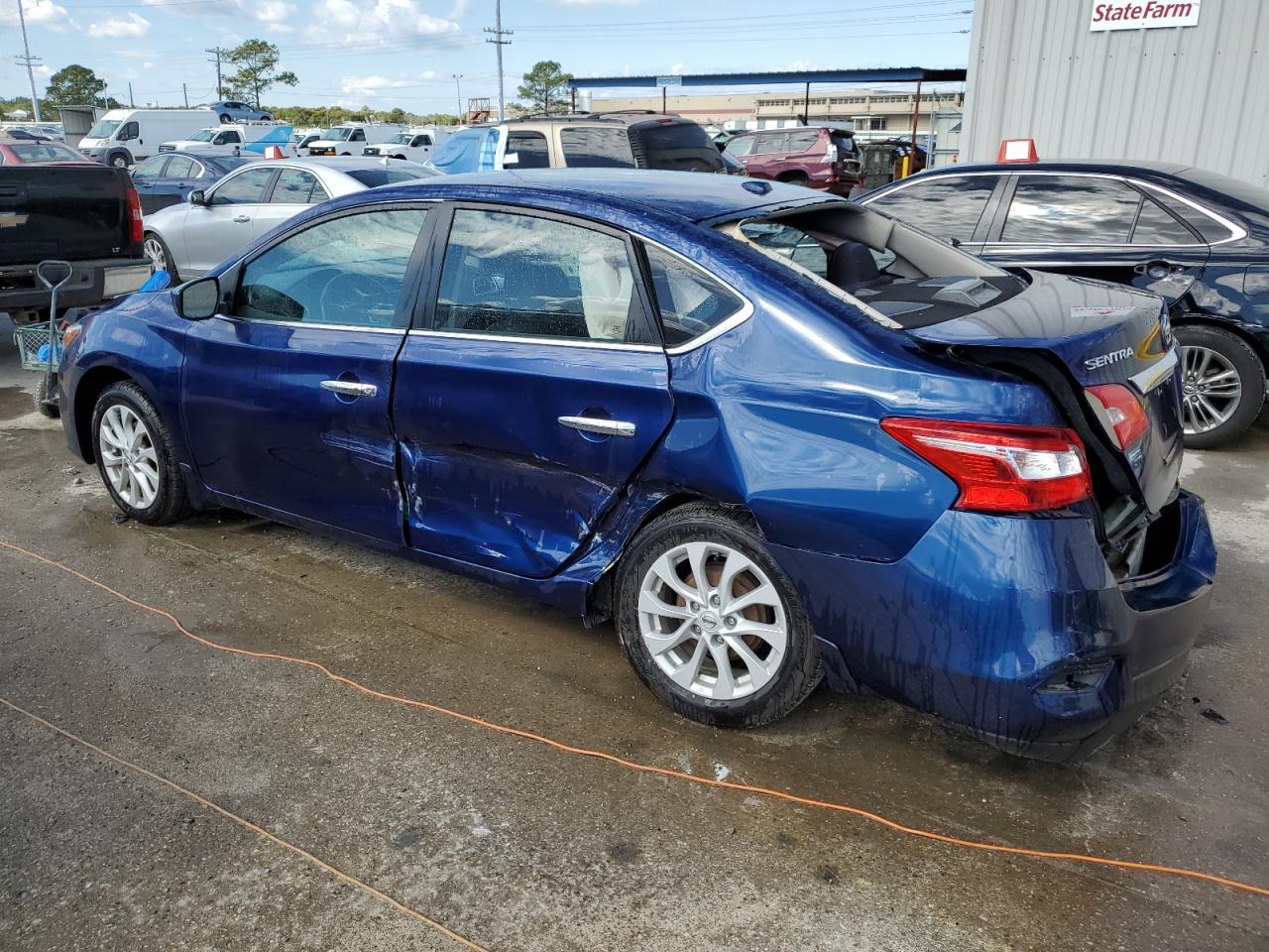 Изображение 2 2018 NISSAN SENTRA S 2018 с VIN 3N1AB7AP3JL662844