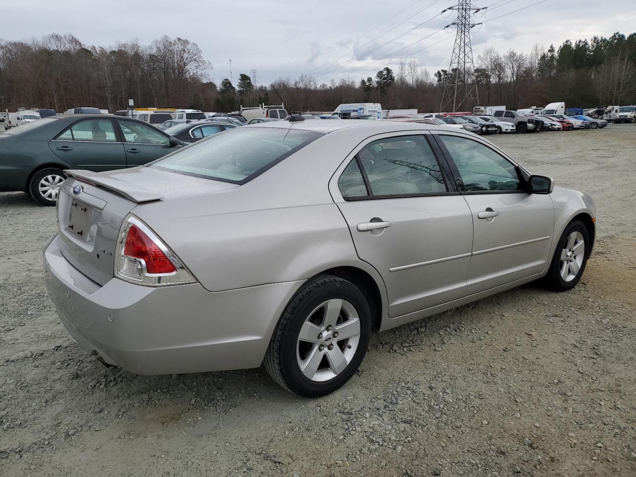 Obraz 3 z 2008 FORD FUSION SE 2008 z VIN 3FAHP07138R109597
