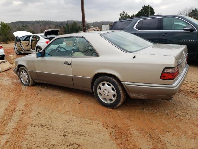 Obraz 2 z 1994 MERCEDES-BENZ E 320 1994 z VIN WDBEA52E1RC007154