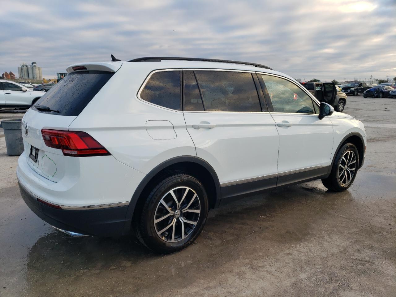 Image 3 of 2021 VOLKSWAGEN TIGUAN SE 2021 with VIN 3VV3B7AX4MM095713
