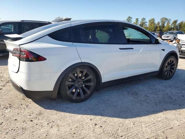 Obraz 3 z 2022 TESLA MODEL X  2022 z VIN 7SAXCBE67NF333029