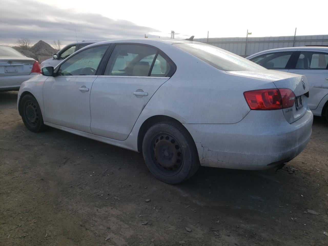 Image 2 of 2014 VOLKSWAGEN JETTA TDI 2014 with VIN 3VW3L7AJ3EM433236