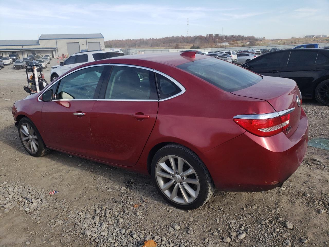Obraz 2 z 2015 BUICK VERANO  2015 z VIN 1G4PS5SK8F4173895