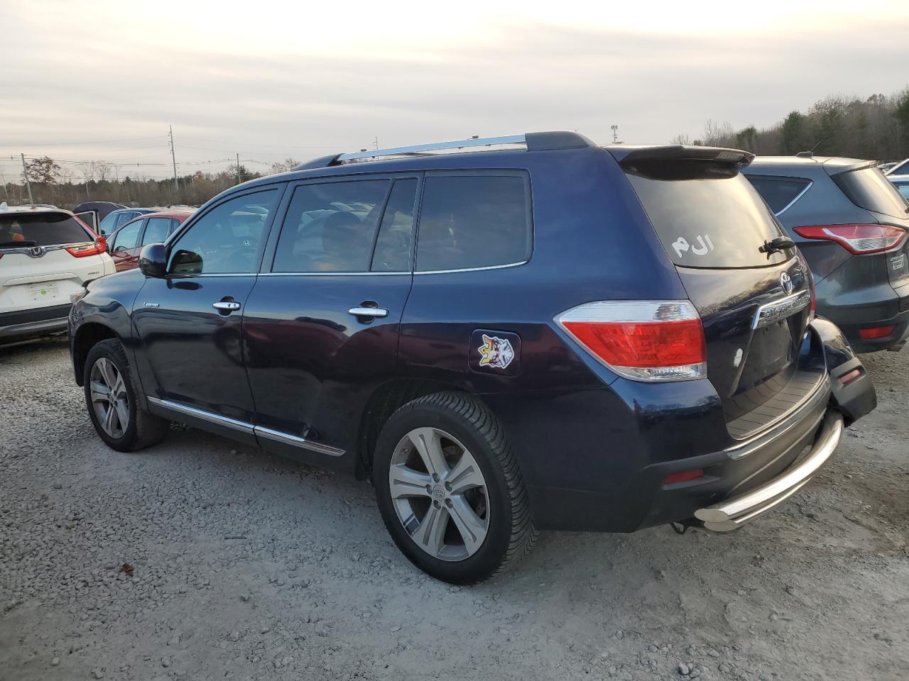 Image 2 of 2013 TOYOTA HIGHLANDER LIMITED 2013 with VIN 5TDDK3EH0DS204876