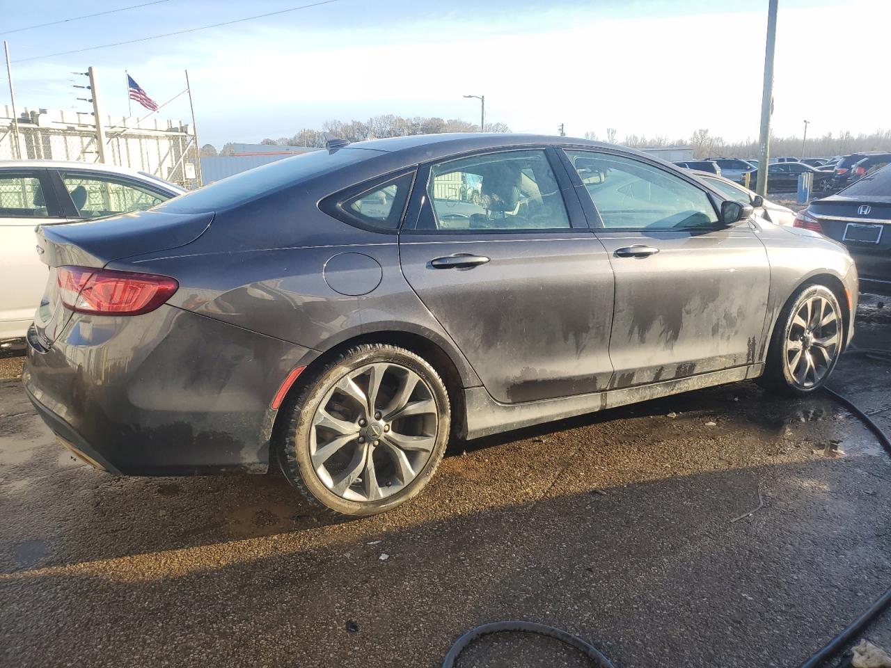 Изображение 3 2016 CHRYSLER 200 S 2016 с VIN 1C3CCCBG6GN192543
