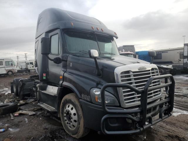 Image 1 of 2017 FREIGHTLINER CASCADIA 125  2017 with VIN 3AKJGLDV0HSJF8719