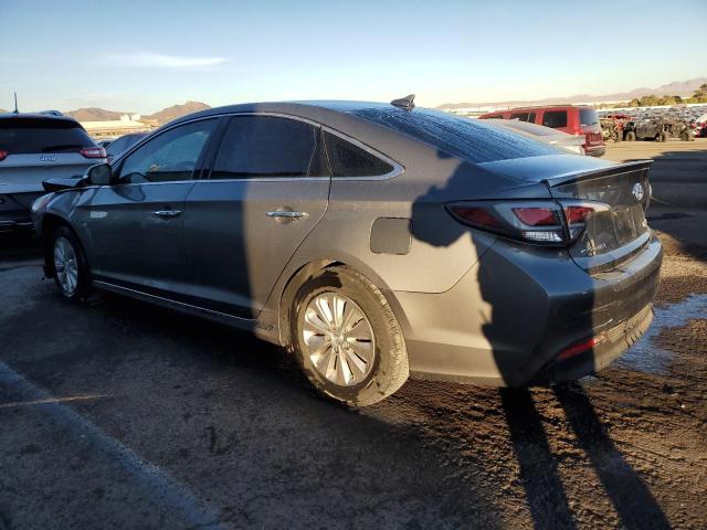 Image 2 of 2017 HYUNDAI SONATA HYBRID 2017 with VIN KMHE24L31HA066832