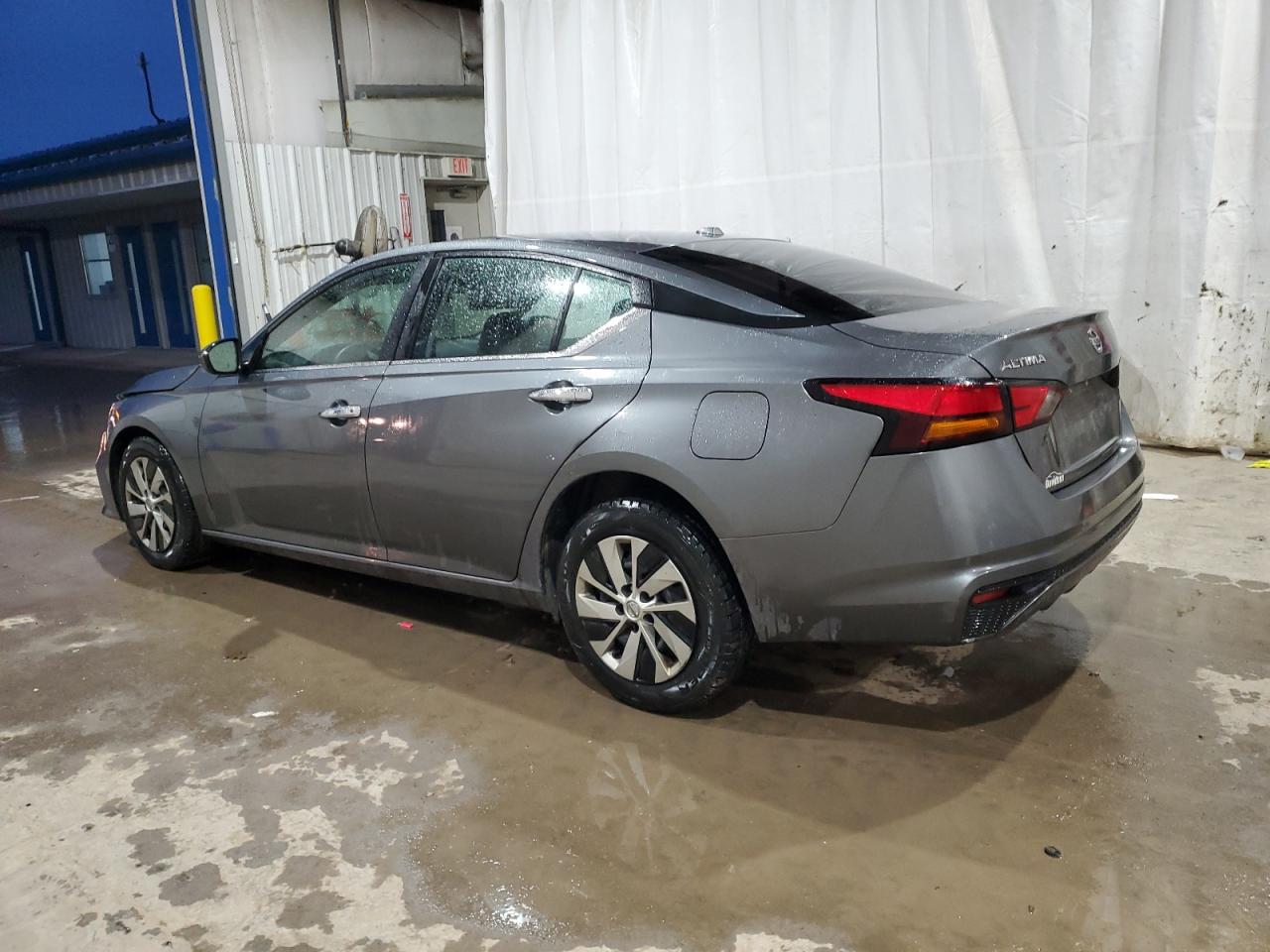 Изображение 2 2020 NISSAN ALTIMA S 2020 с VIN 1N4BL4BV3LC253824