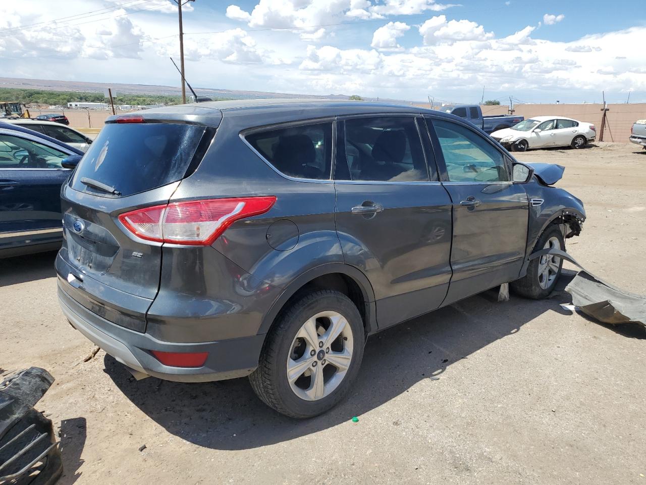 Image 3 of 2015 FORD ESCAPE SE 2015 with VIN 1FMCU0G71FUC85678
