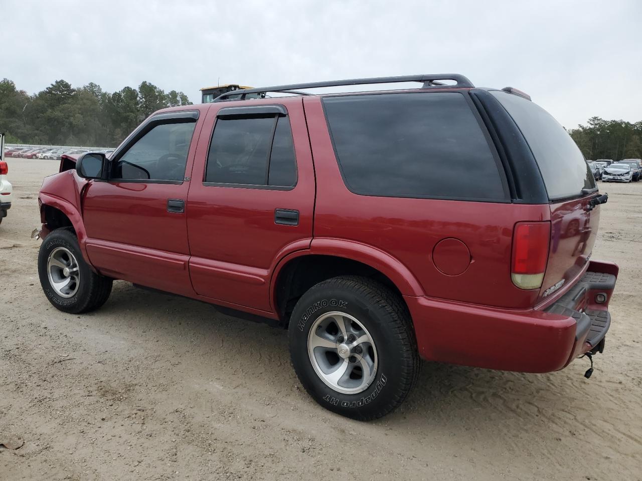 Obraz 2 z 2002 CHEVROLET BLAZER  2002 z VIN 1GNCS13W92K106104