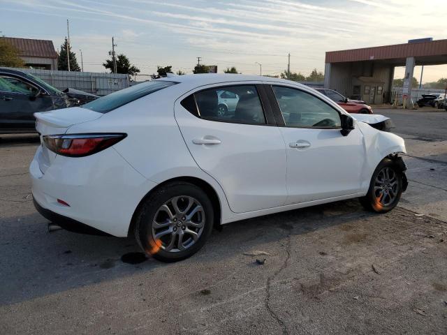 Изображение 3 2019 TOYOTA YARIS L 2019 с VIN 3MYDLBYV2KY516486