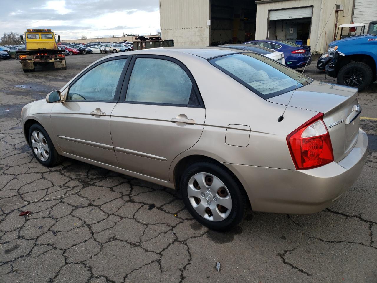Obraz 2 z 2006 KIA SPECTRA LX 2006 z VIN KNAFE122665255860