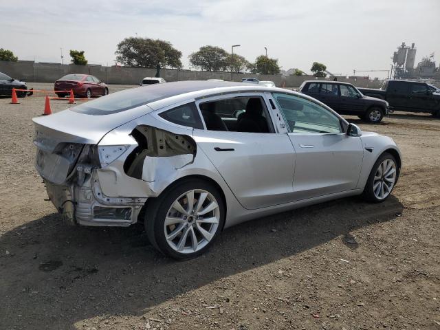 Obraz 3 z 2018 TESLA MODEL 3  2018 z VIN 5YJ3E1EA8JF012146