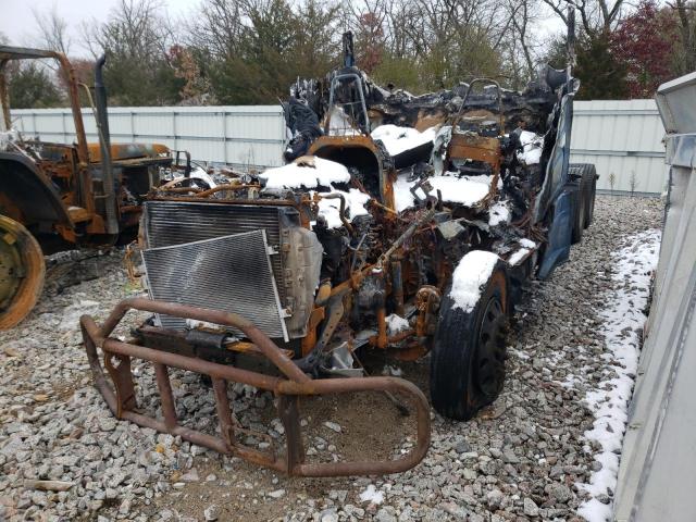 Image 2 of 2018 FREIGHTLINER CASCADIA 113  2018 with VIN 3AKJGHDV8JSJS1103