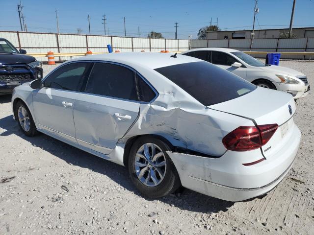 Изображение 2 2017 VOLKSWAGEN PASSAT S 2017 с VIN 1VWAT7A31HC084642