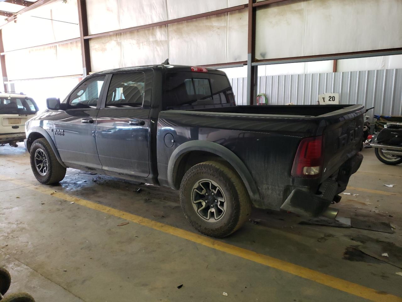 Obraz 2 z 2017 RAM 1500 REBEL 2017 z VIN 1C6RR7YT7HS558309