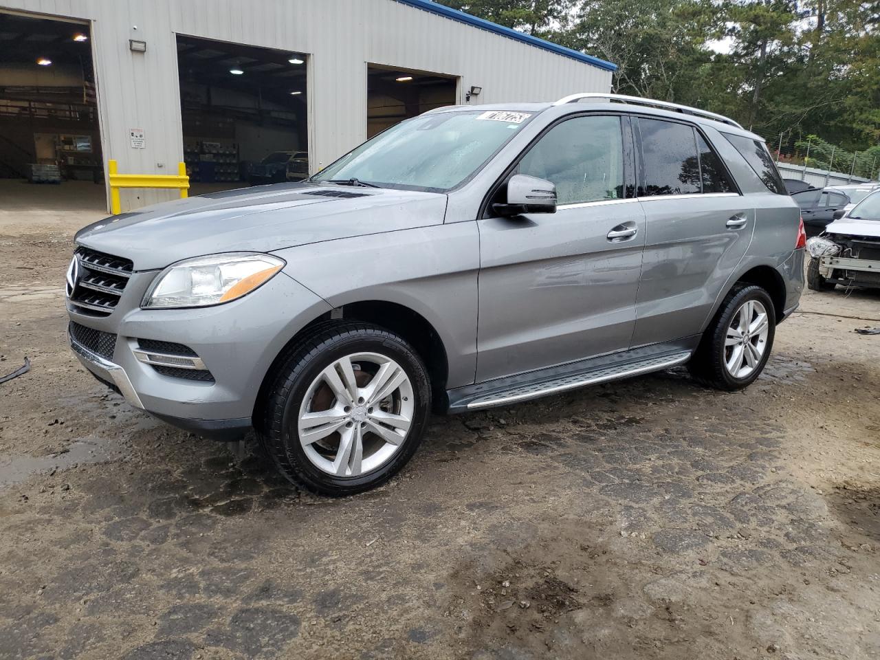 Изображение 1 2015 MERCEDES-BENZ ML 350 2015 с VIN 4JGDA5JBXFA559369