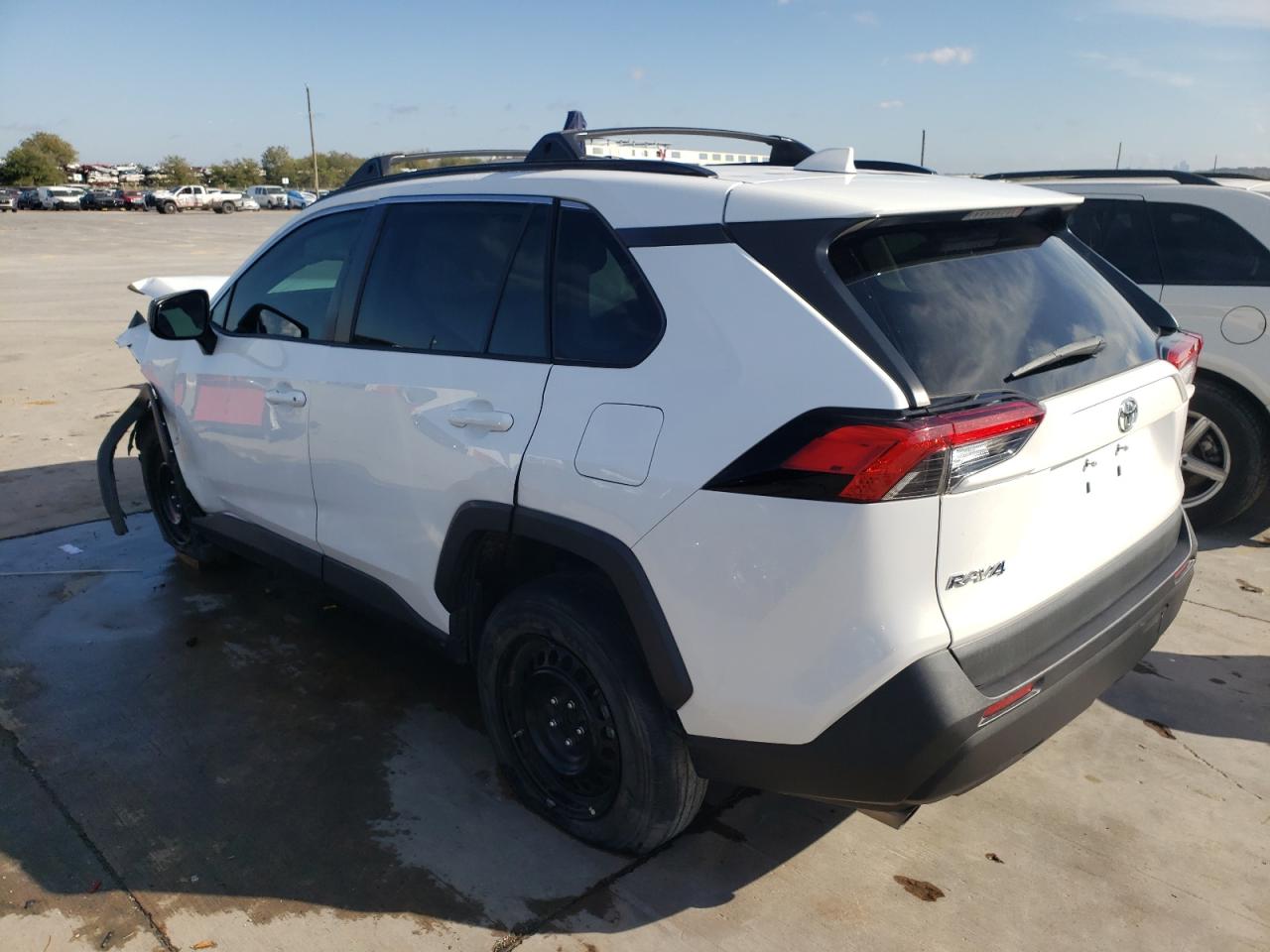 Image 2 of 2020 TOYOTA RAV4 LE 2020 with VIN 2T3H1RFV5LC039353