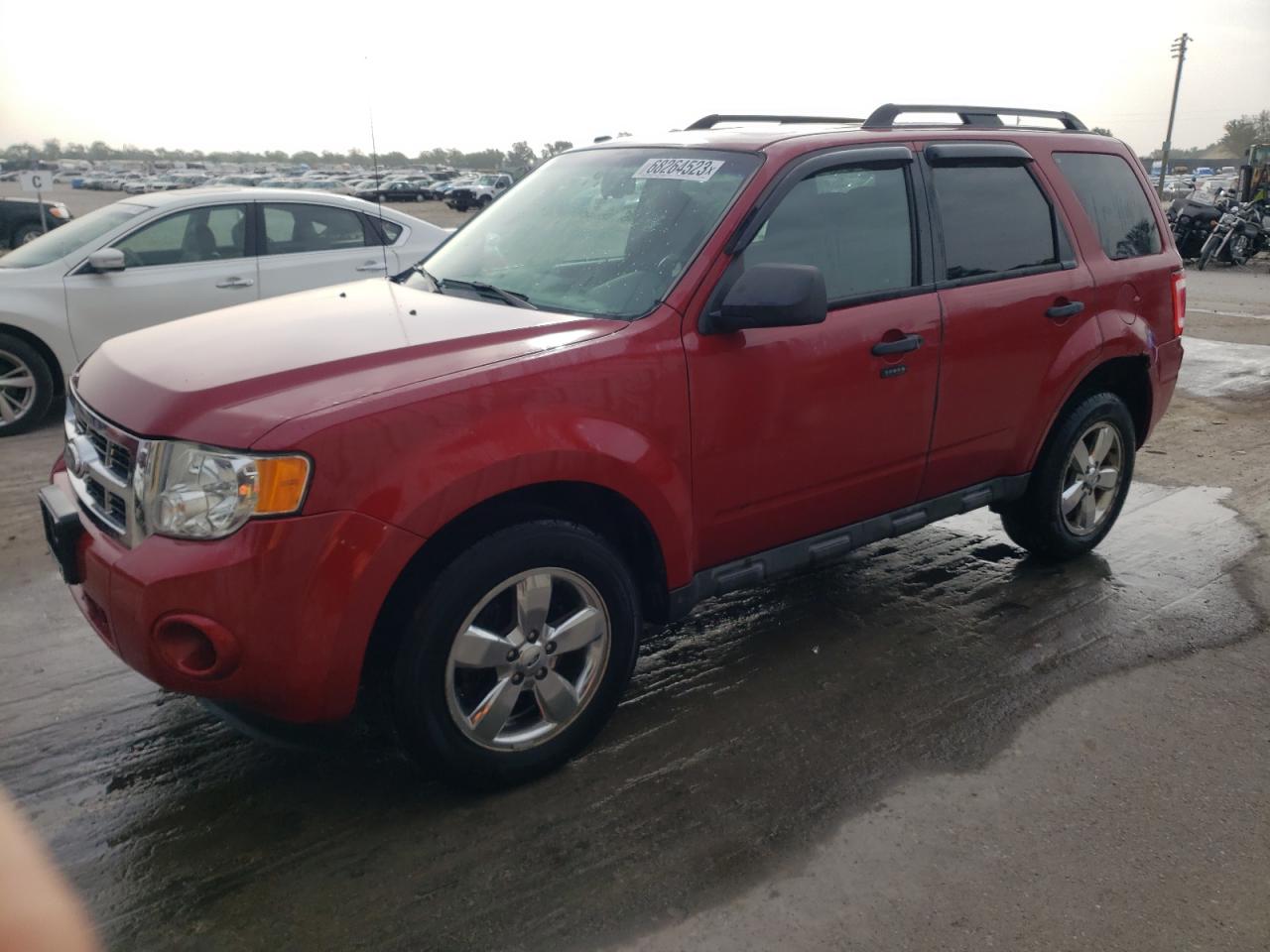 Image 1 of 2010 FORD ESCAPE XLT 2010 with VIN 1FMCU9D74AKB30426