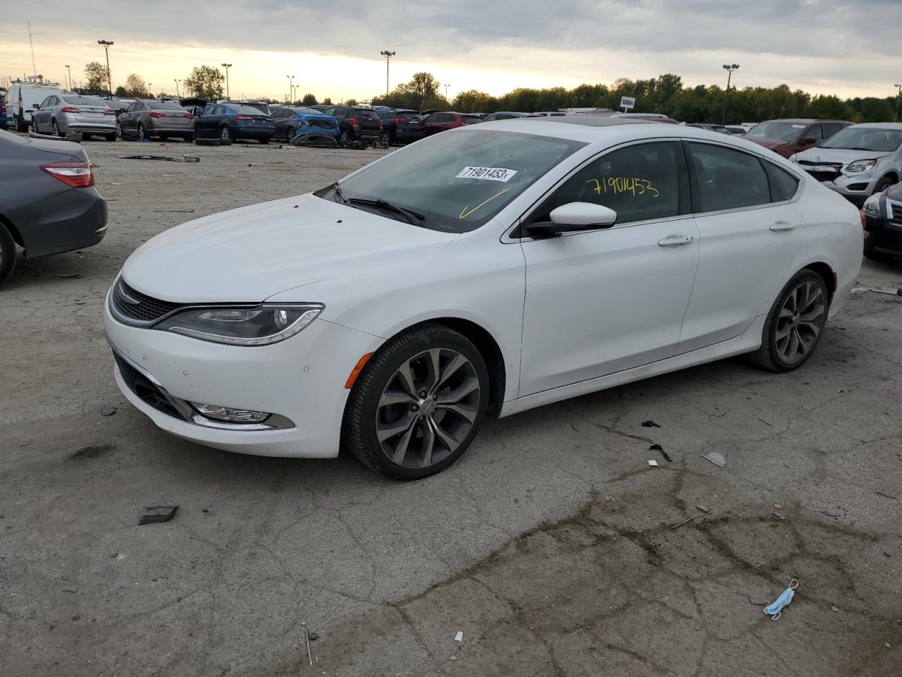 Obraz 1 z 2015 CHRYSLER 200 C 2015 z VIN 1C3CCCCG1FN510419