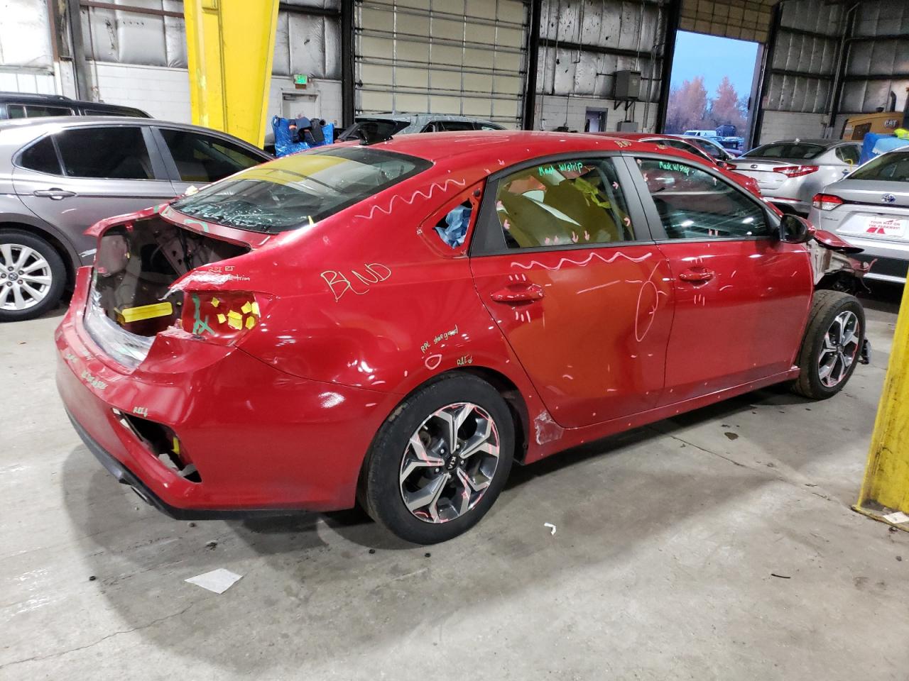 Изображение 3 2021 KIA FORTE FE 2021 с VIN 3KPF24AD5ME395545