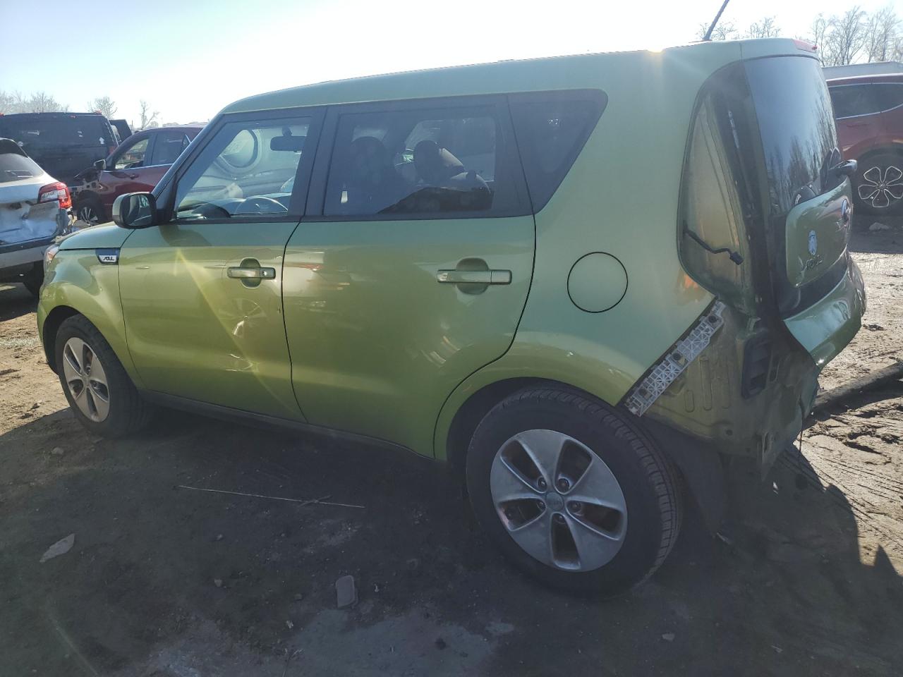 Изображение 2 2015 KIA SOUL  2015 с VIN KNDJN2A20F7783175