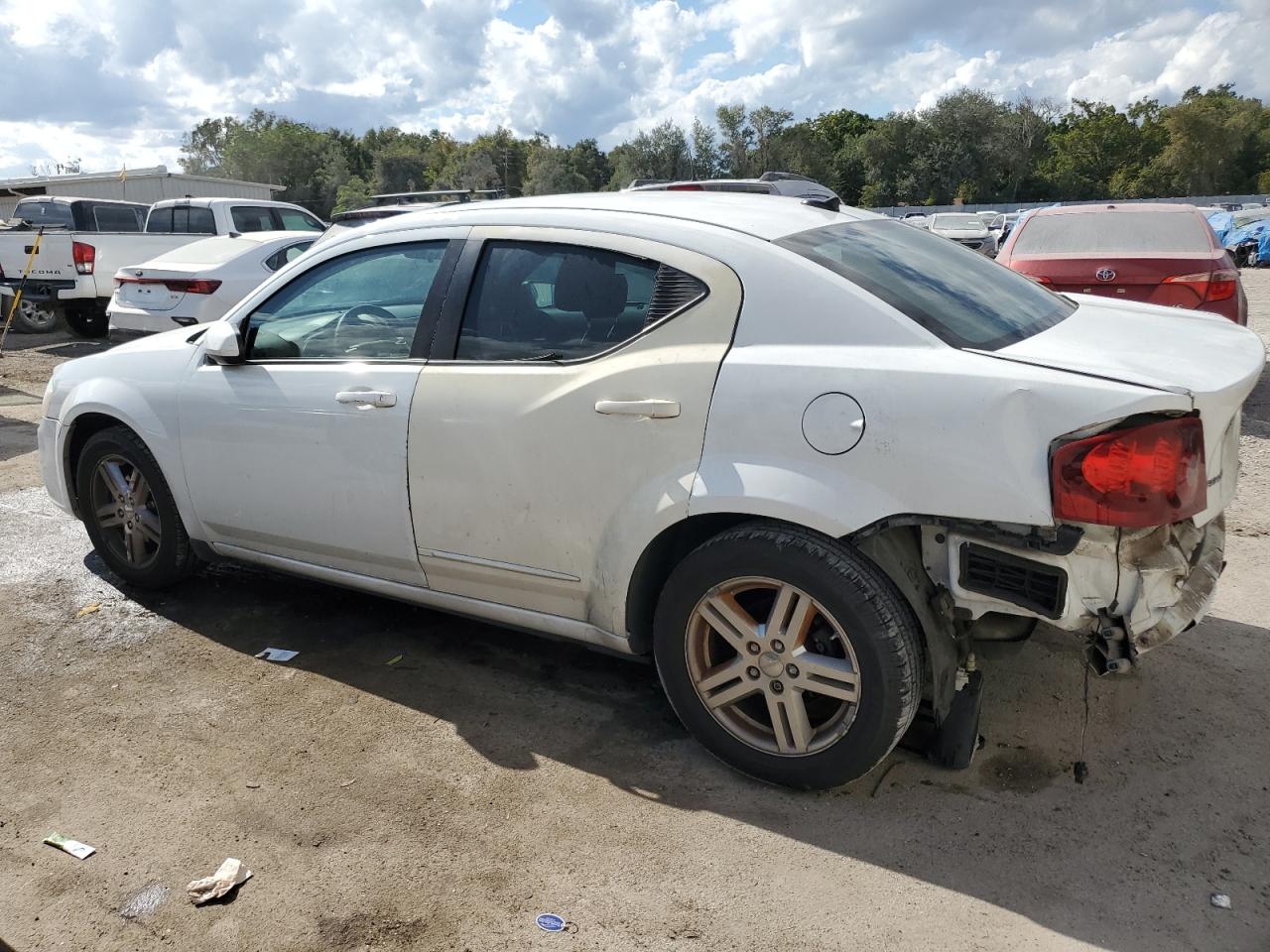 Изображение 2 2013 DODGE AVENGER SXT 2013 с VIN 1C3CDZCB1DN661259