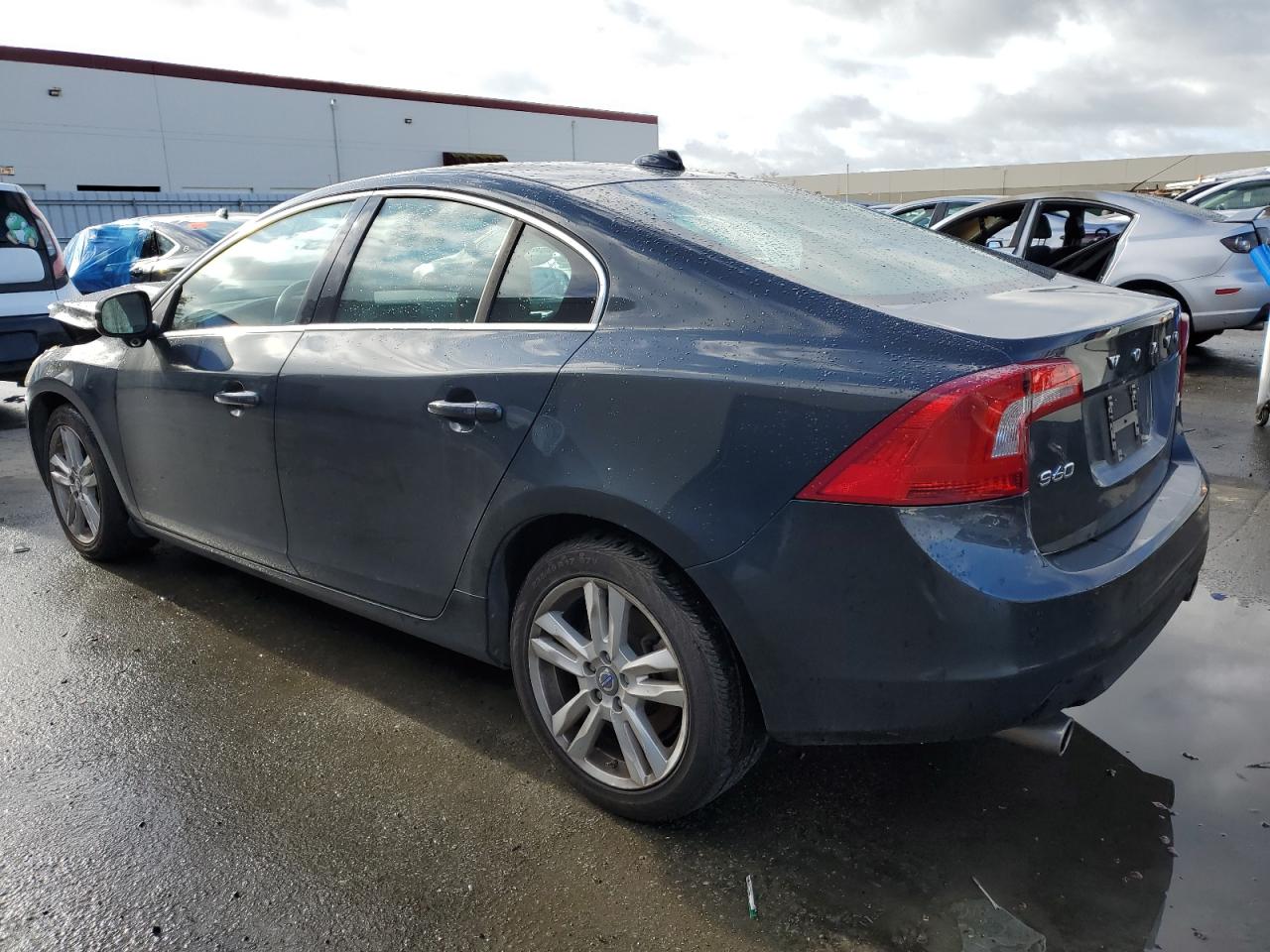 Obraz 2 z 2013 VOLVO S60 T5 2013 z VIN YV1612FS2D1217961