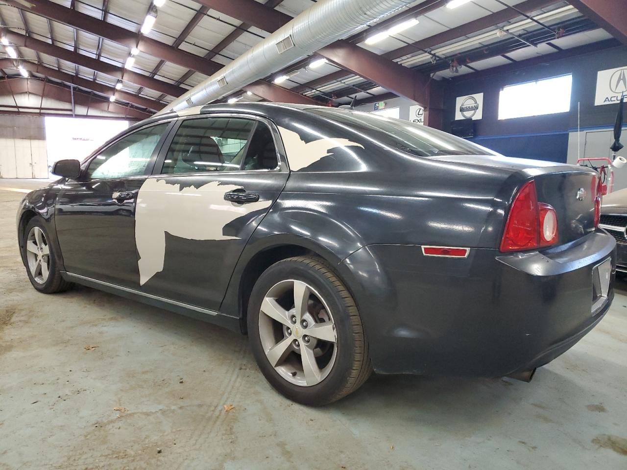 Image 2 of 2010 CHEVROLET MALIBU HYBRID 2010 with VIN 1G1ZF5EZ2AF108640
