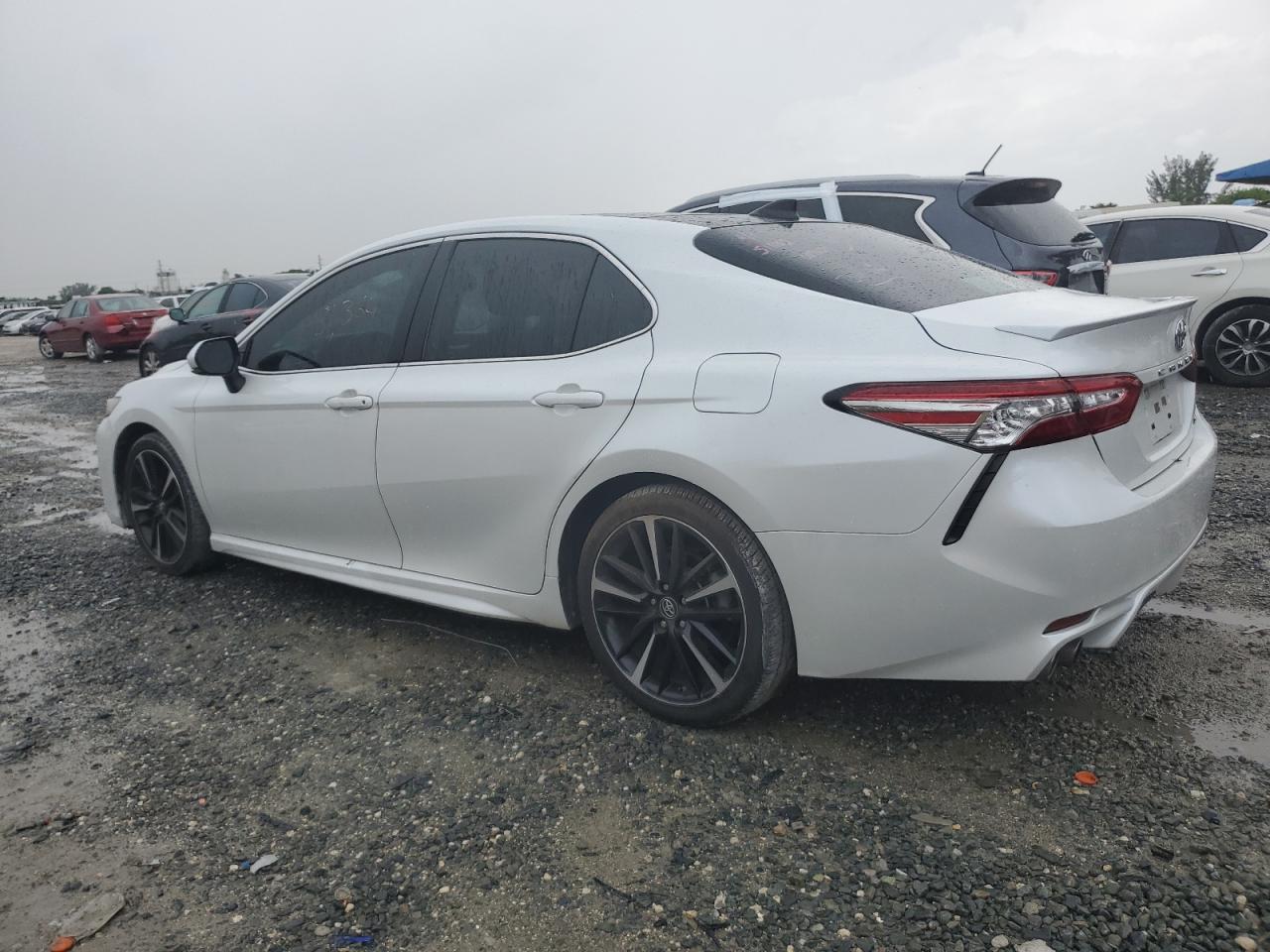 Изображение 2 2019 TOYOTA CAMRY XSE 2019 с VIN 4T1B61HK3KU816226