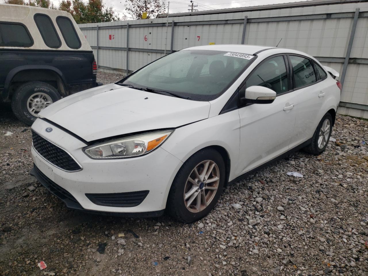 Obraz 1 z 2015 FORD FOCUS SE 2015 z VIN 1FADP3F25FL204149