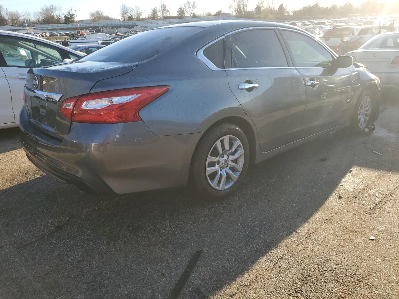 Obraz 3 z 2016 NISSAN ALTIMA 2.5 2016 z VIN 1N4AL3AP4GN333149
