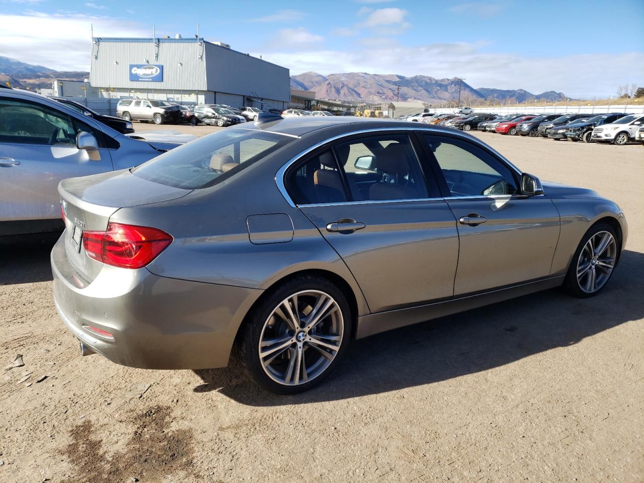 Obraz 3 z 2016 BMW 340 XI 2016 z VIN WBA8B7G51GNT14516