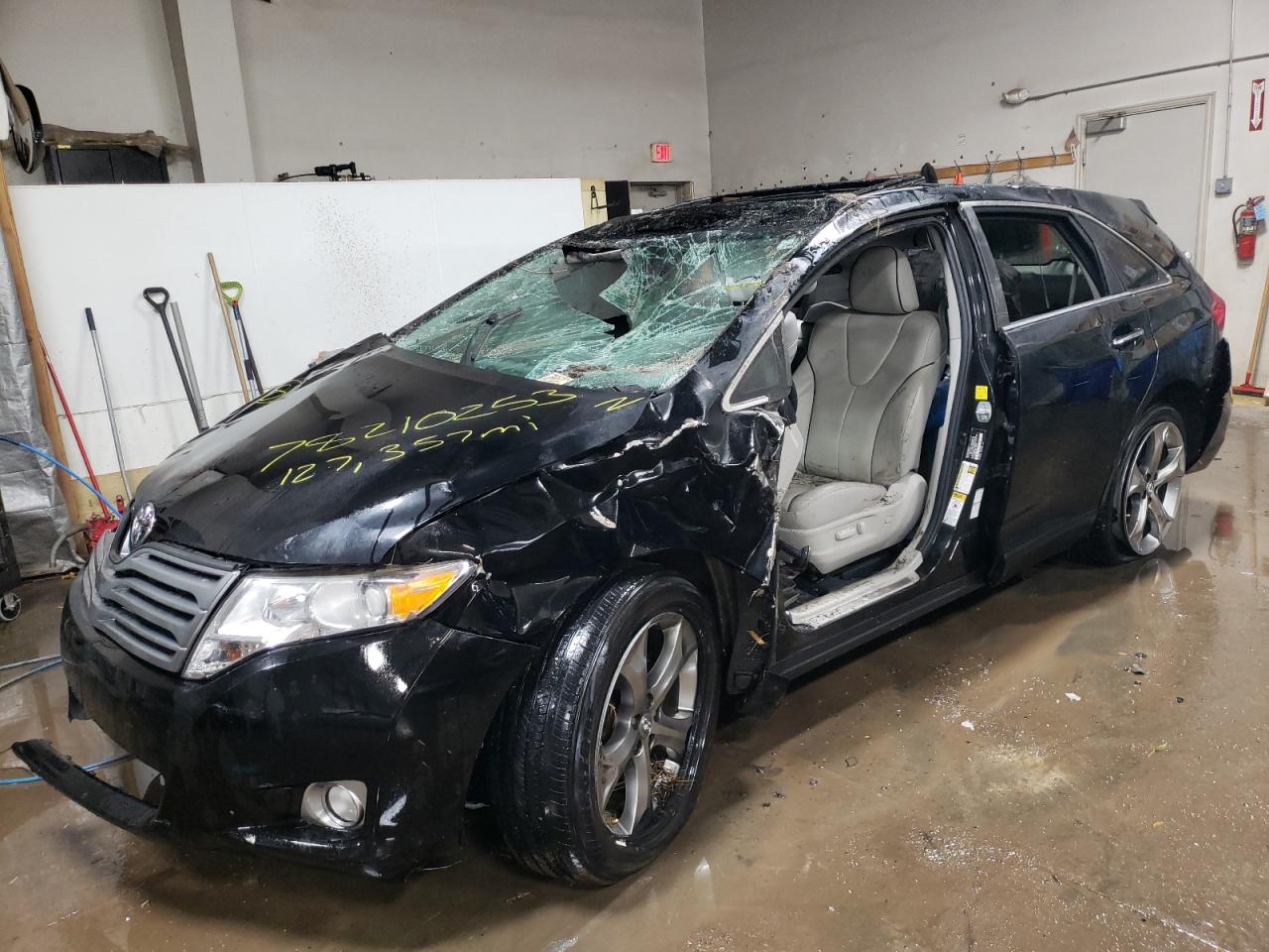 Obraz 1 z 2010 TOYOTA VENZA  2010 z VIN 4T3BK3BB7AU038132