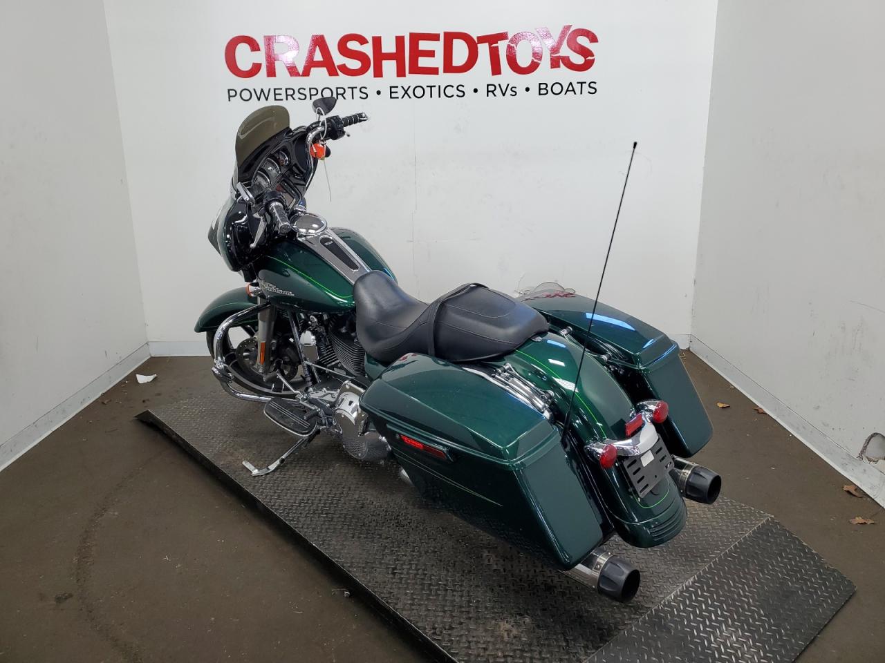 Изображение 3 2015 HARLEY-DAVIDSON FLHXS STREET GLIDE SPECIAL 2015 с VIN 1HD1KRM1XFB610652