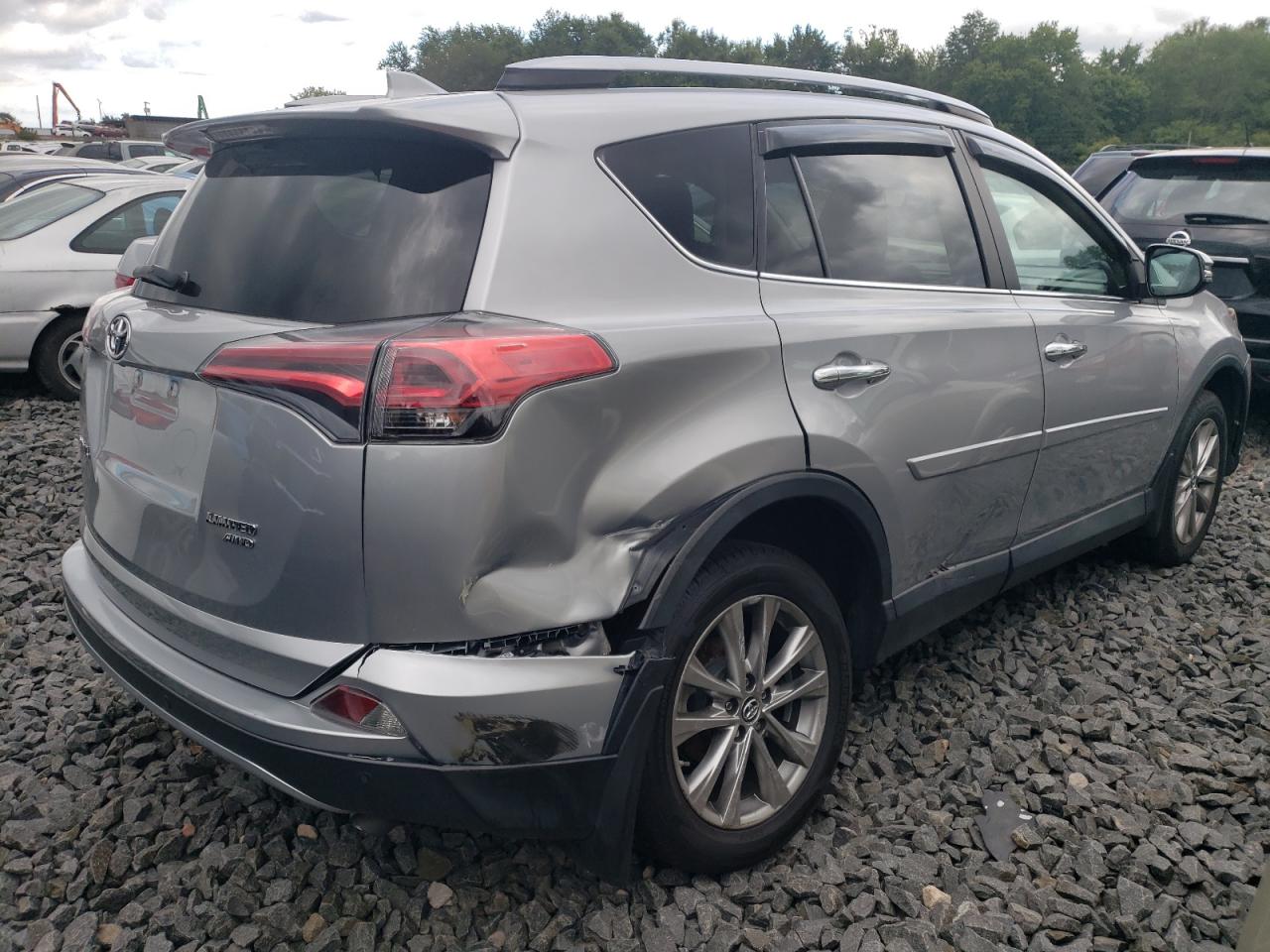 Image 3 of 2017 TOYOTA RAV4 LIMITED 2017 with VIN 2T3DFREV8HW570683